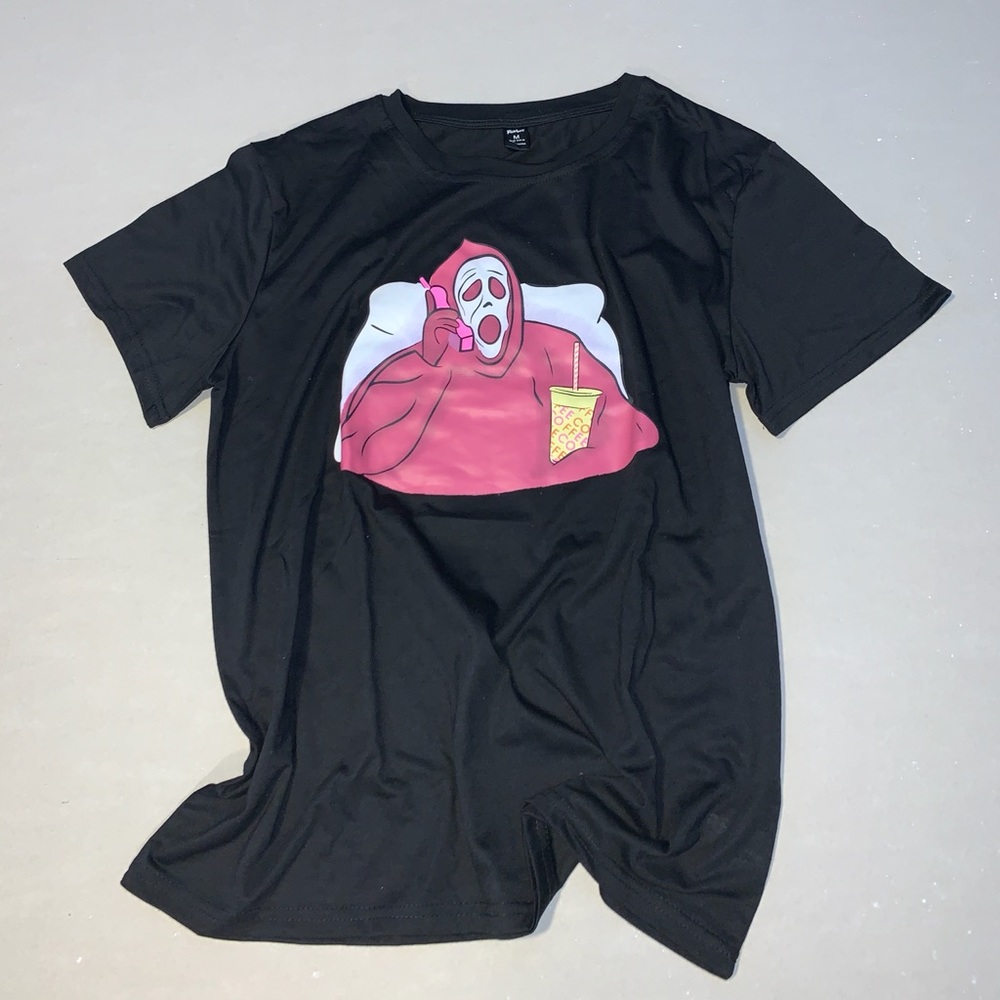 Unisex skull graphic T shirt (size: medium)